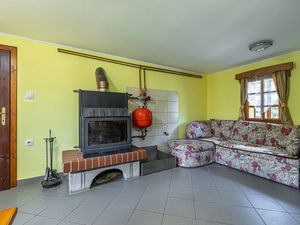 23708503-Ferienhaus-7-Rogatec-300x225-3