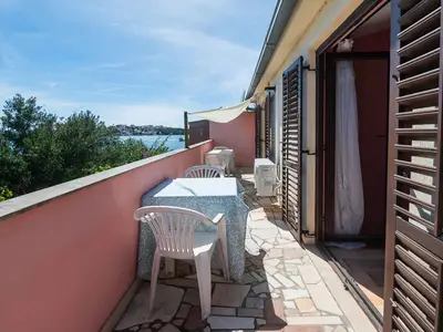 Ferienhaus für 9 Personen (100 m²) in Rogoznica 1/10