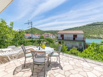 balcony-terrace