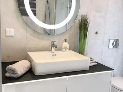 Bad/Dusche. Badezimmer