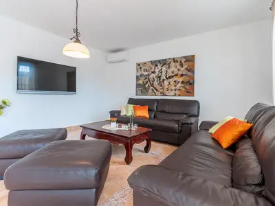 Ferienhaus für 8 Personen (130 m²) in Rojnici 10/10