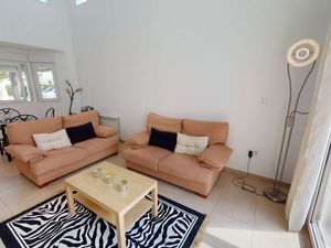 21638541-Ferienhaus-4-Roldán-300x225-1