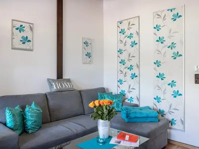 Photo, INSIDE, OUTSIDE