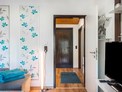 Photo, INSIDE, OUTSIDE