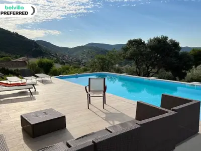 PoolOfHouse