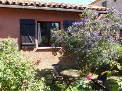 Le jardin devant la cuisine