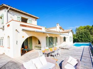 23298871-Ferienhaus-7-Roquefort-les-Pins-300x225-1