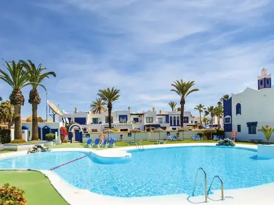 PoolOfHouse