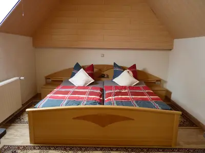 Doppelbett Schlafzimmer