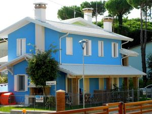 23894143-Ferienhaus-5-Rosolina-300x225-0