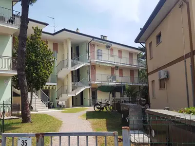 Ferienhaus für 8 Personen (70 m²) in Rosolina Mare 1/10