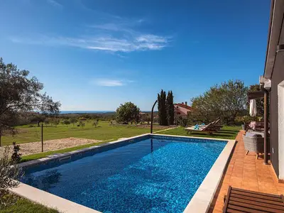 Ferienhaus für 8 Personen (230 m²) in Rovinj 10/10