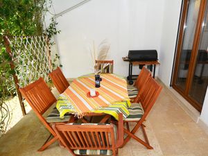 23844517-Ferienhaus-4-Rovinj-300x225-5