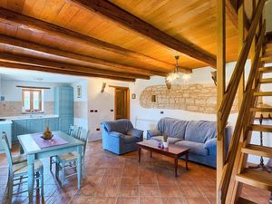 23950322-Ferienhaus-12-Rovinj-300x225-4