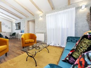 23458335-Ferienhaus-5-Rovinj-300x225-2