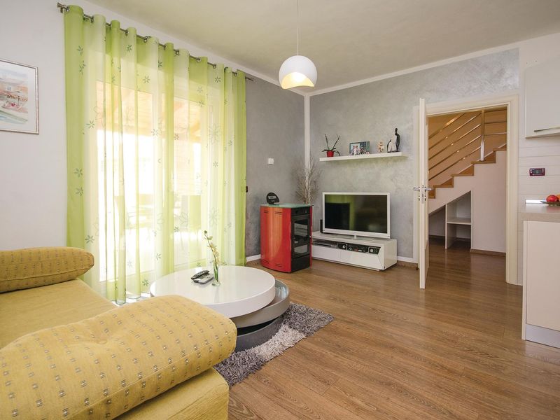 23727978-Ferienhaus-4-Rovinj-800x600-1