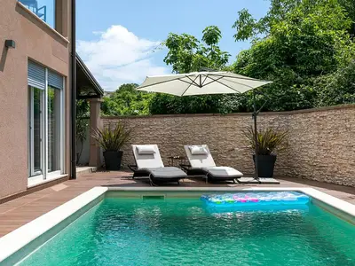 pool