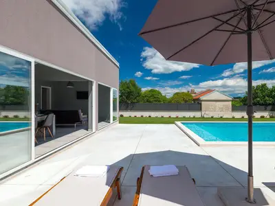 pool