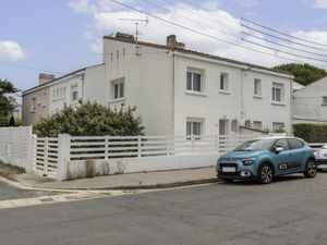 23868875-Ferienhaus-5-Royan-300x225-1