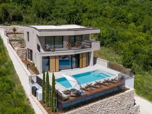 23823589-Ferienhaus-8-Rožat-300x225-0