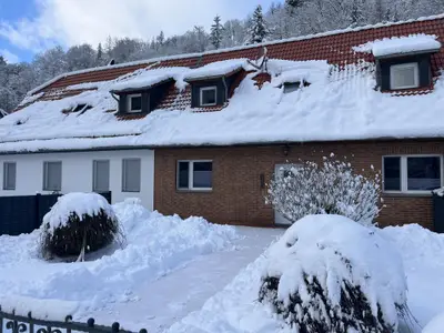 Außenseite Ferienhaus [Winter]