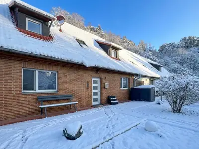 Außenseite Ferienhaus [Winter]