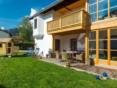 Balkon und Terrasse mit Garten