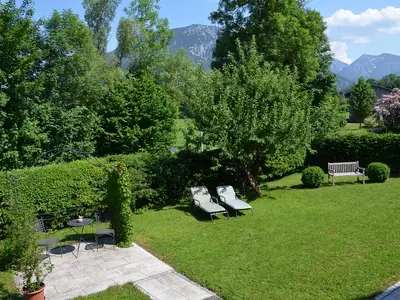 Garten- und Liegewiese