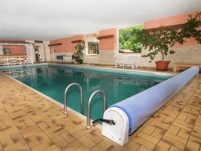 PoolOfHouse