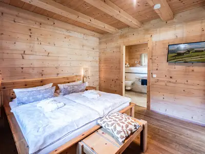 Schalzimmer mit Badezimmer enSuite