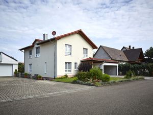 19259187-Ferienhaus-10-Rust-300x225-1