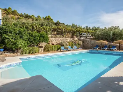 PoolOfHouse