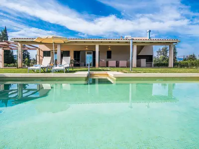 PoolOfHouse