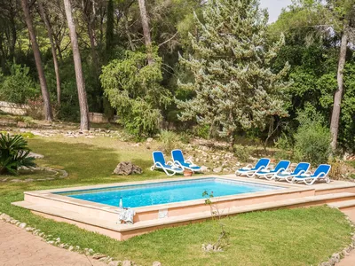 PoolOfHouse