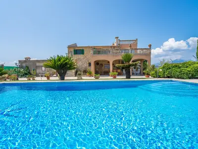 PoolOfHouse