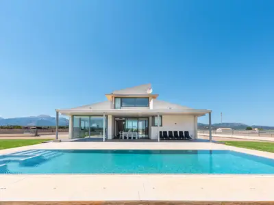 PoolOfHouse