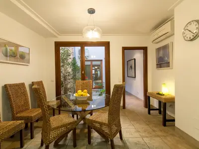 DiningRoom