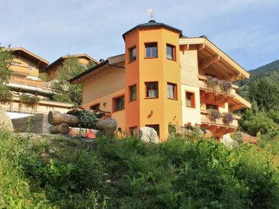 Außenseite Ferienhaus [Sommer]