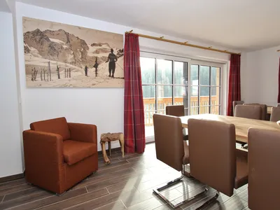 DiningRoom