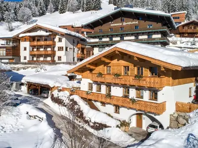 Ferienhaus für 10 Personen (120 m²) in Hinterglemm 1/10