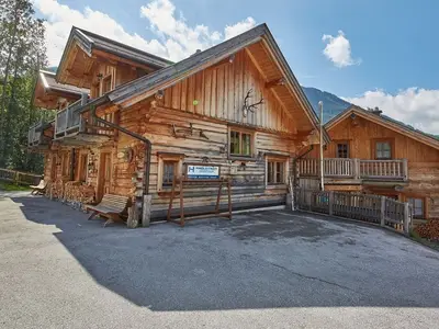 Ferienhaus für 8 Personen (80 m²) in Saalbach-Hinterglemm 1/10