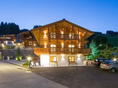 Ferienhaus für 12 Personen (240 m²) in Hinterglemm 1/10