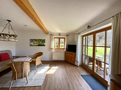 Wohnraum mit Süd-Terrasse