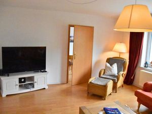 22479221-Ferienhaus-8-Sagard-300x225-5