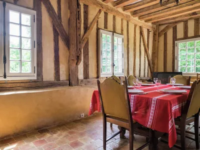 DiningRoom