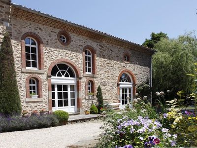 Les calèches Gîte Rieussequel Saint Amans Soult