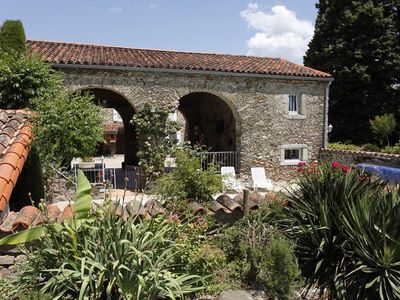 Les calèches Gîte Rieussequel Saint Amans Soult