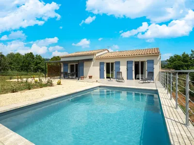 PoolOfHouse
