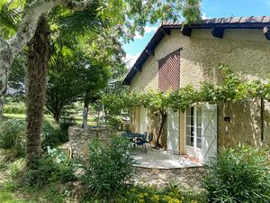 23876163-Ferienhaus-6-Saint-Arroman-300x225-1