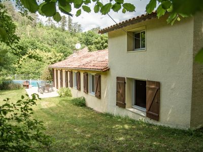 Außenseite Ferienhaus [Sommer]